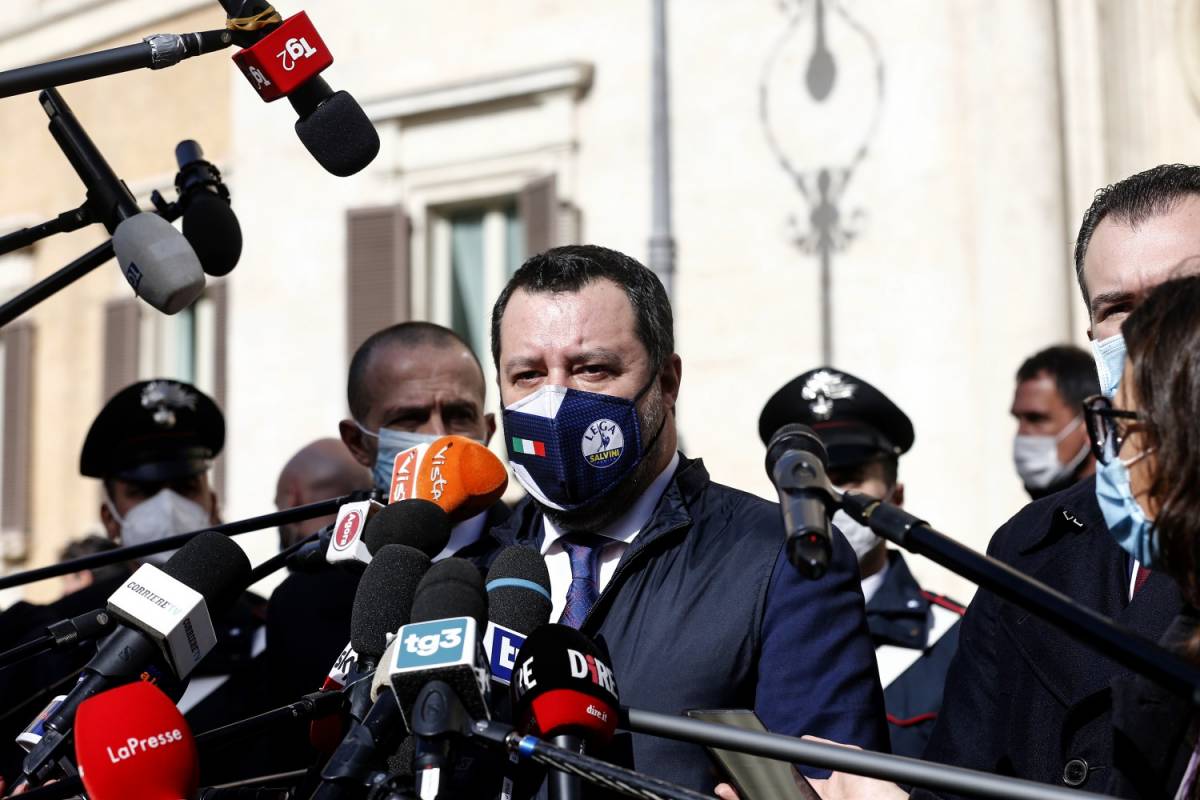 Il consiglio di Salvini alla Meloni: "Non deve isolarsi, serve responsabilità"