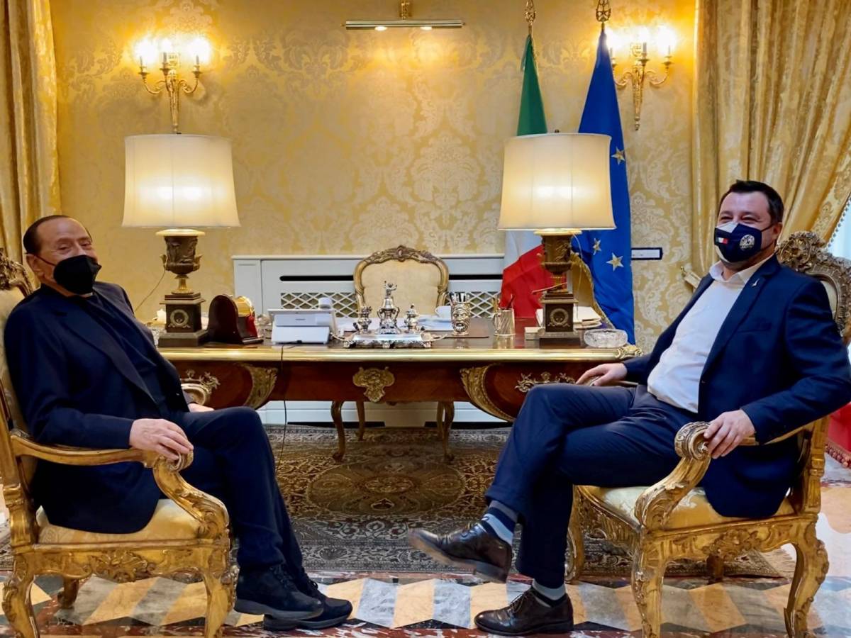 Berlusconi e Salvini: "Sostegno a Draghi con responsabilità e senza veti"