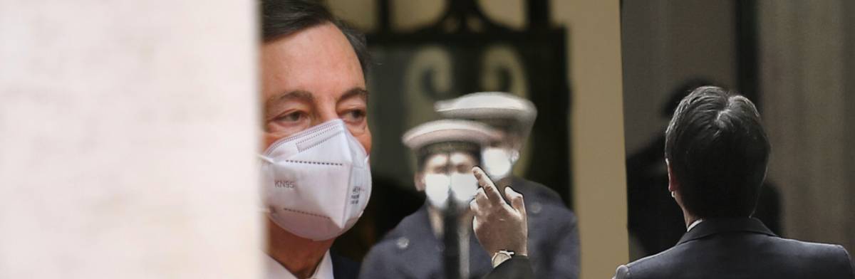Cravatte, errori, trolley e lacrime: ecco cosa è successo al giuramento di Draghi