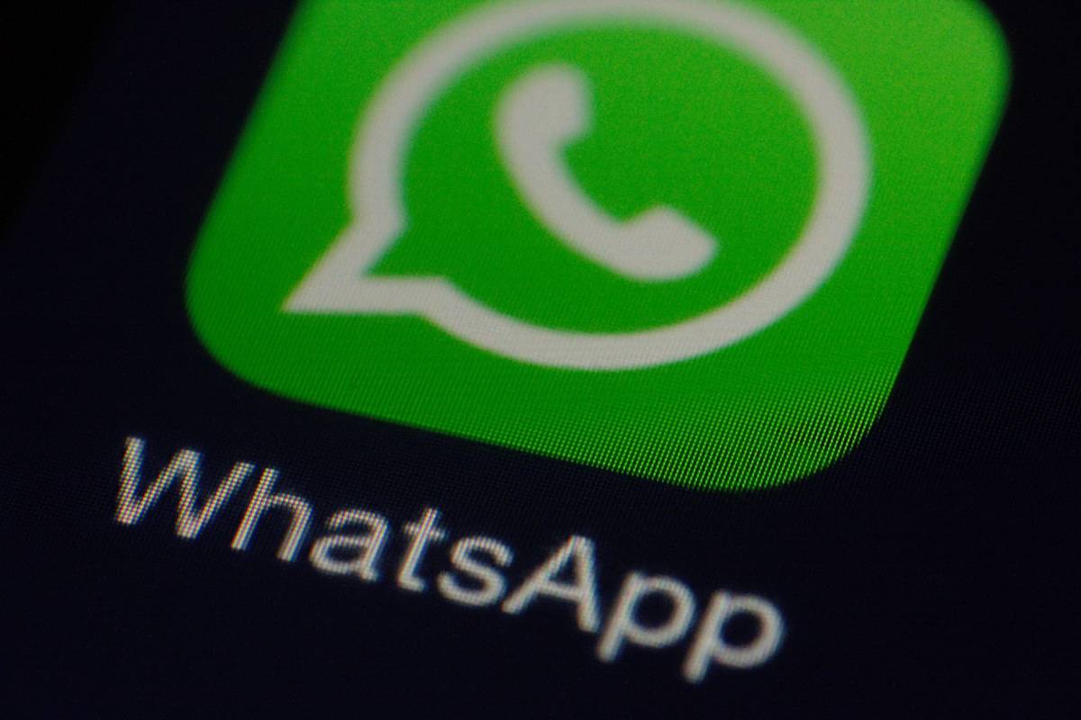 WhatsApp dà pure "lezioni" di privacy: "Perché le altre app non sono protette"
