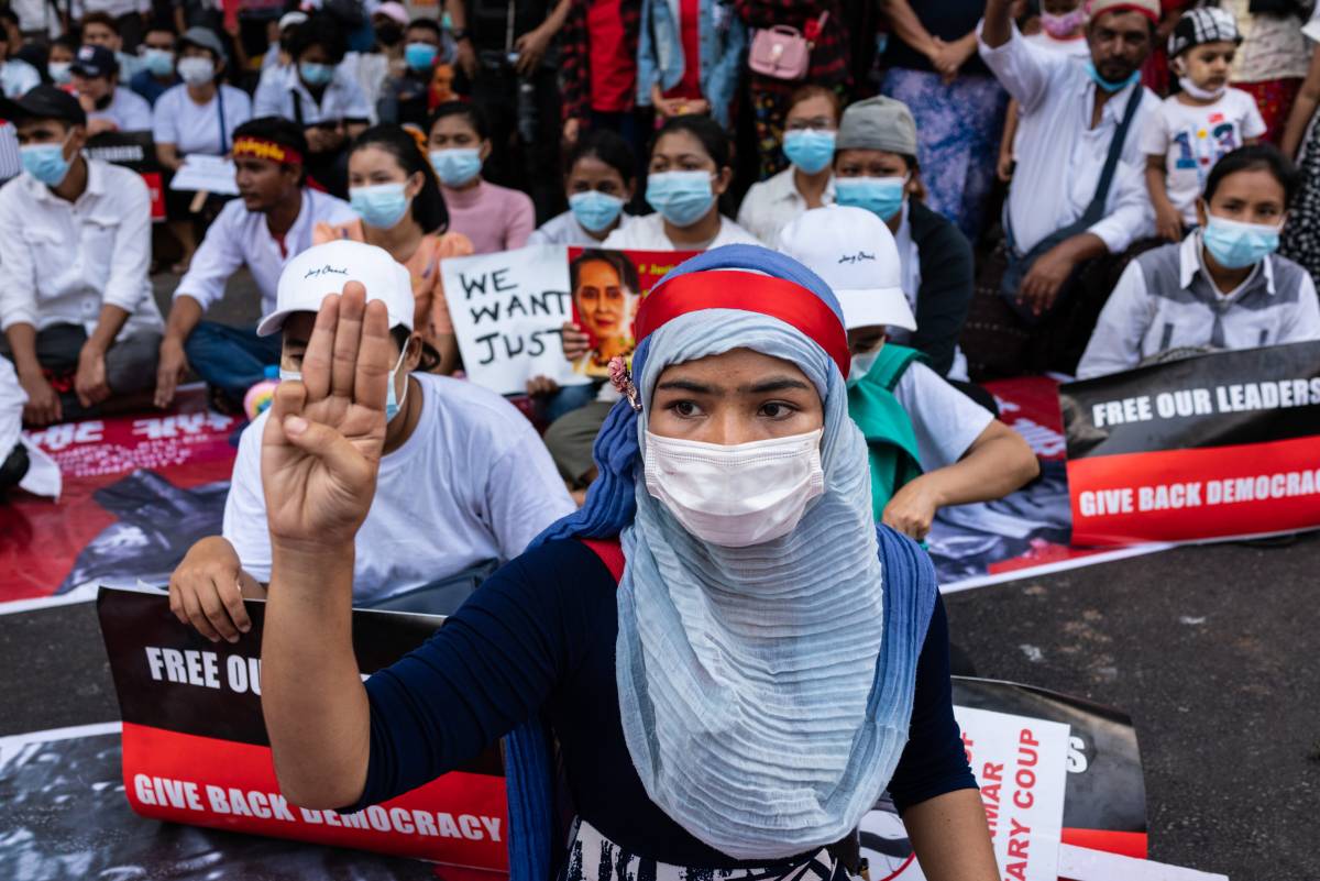 Rischio Tienanmen birmana. "Chi va in piazza può morire"