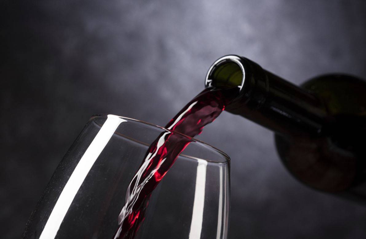 La verità sul vino: i benefici dopo i 60 anni