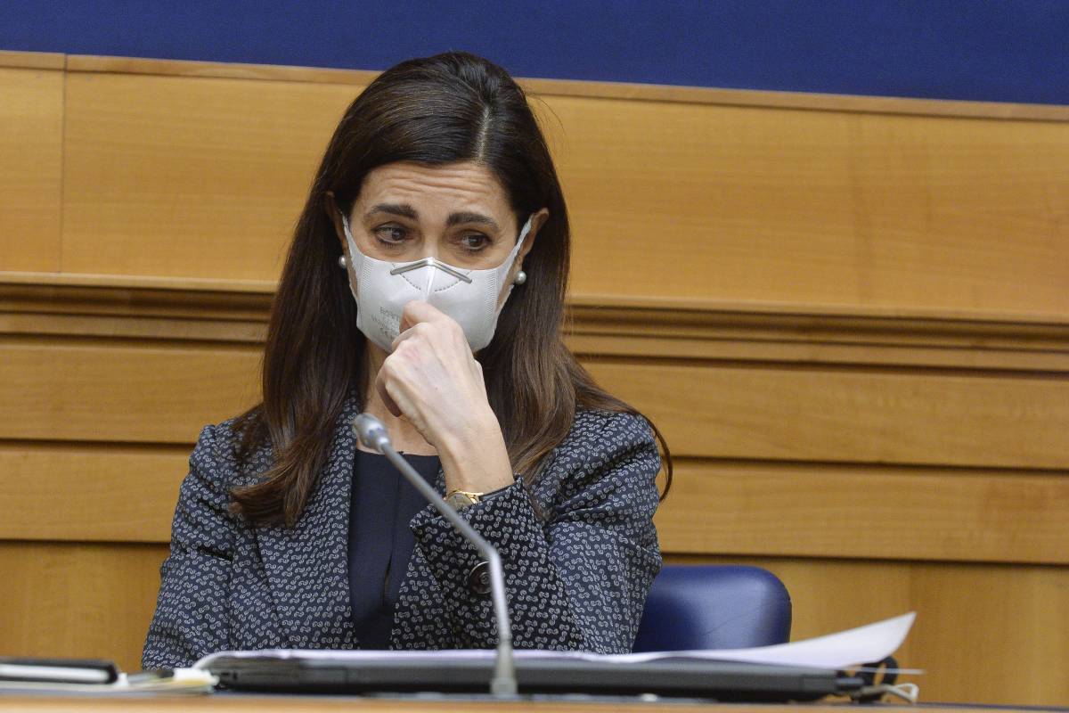 "Per 2mila euro? Ma siamo seri...". La Boldrini sprezzante sulla colf