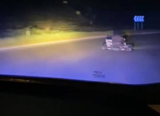 Fuga col go-kart: tra poliziotti e fuggitivo inseguimento a 150 km/h