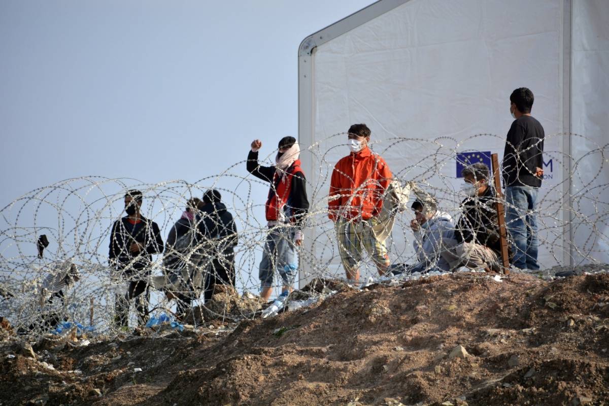 Proseguono gli sbarchi a Lampedusa, più di 450 i nuovi arrivati nelle ultime ore
