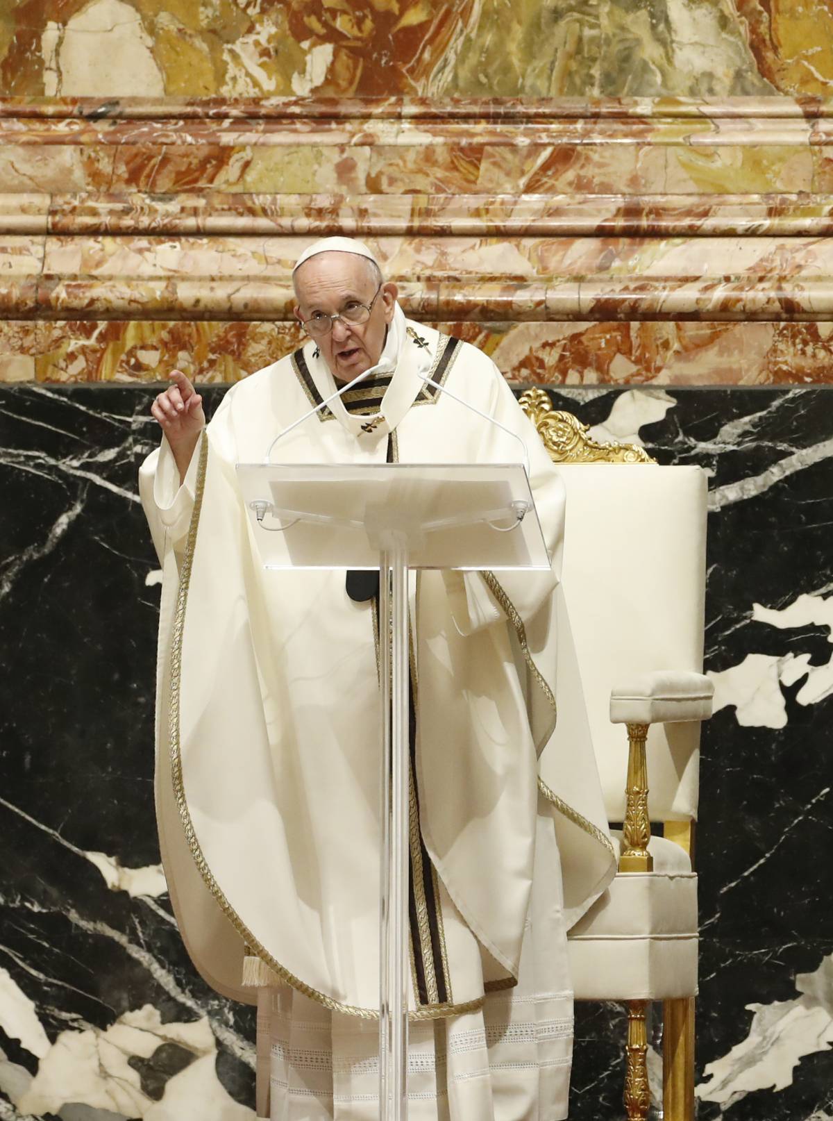 "Papa ferito dal no del Vaticano alle benedizioni per le coppie omosex"