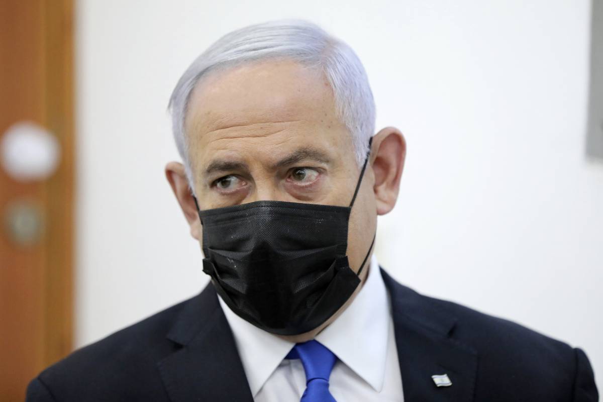 Netanyahu più vicino al governo. Ma il processo lo preoccupa