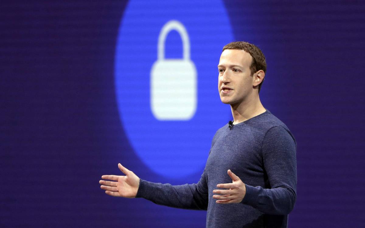 Le mani degli hacker su Facebook: rubati 533 milioni di account