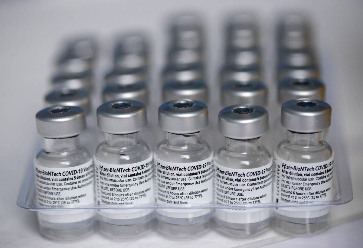 Aifa, ecco il rapporto sui tre vaccini con tutte le segnalazioni