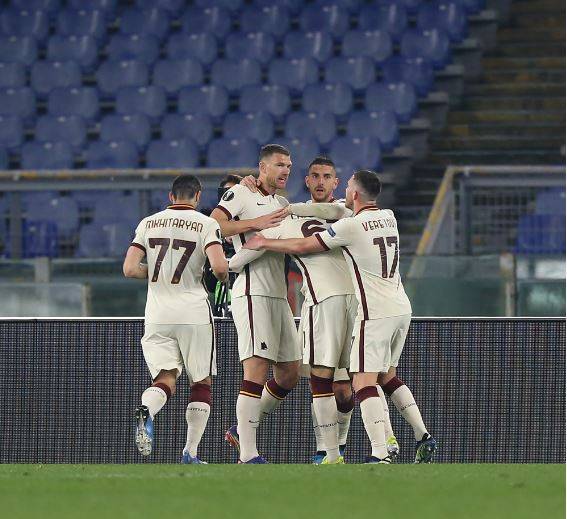 La Roma elimina l'Ajax e tiene alto l'onore dell'Italia in Europa