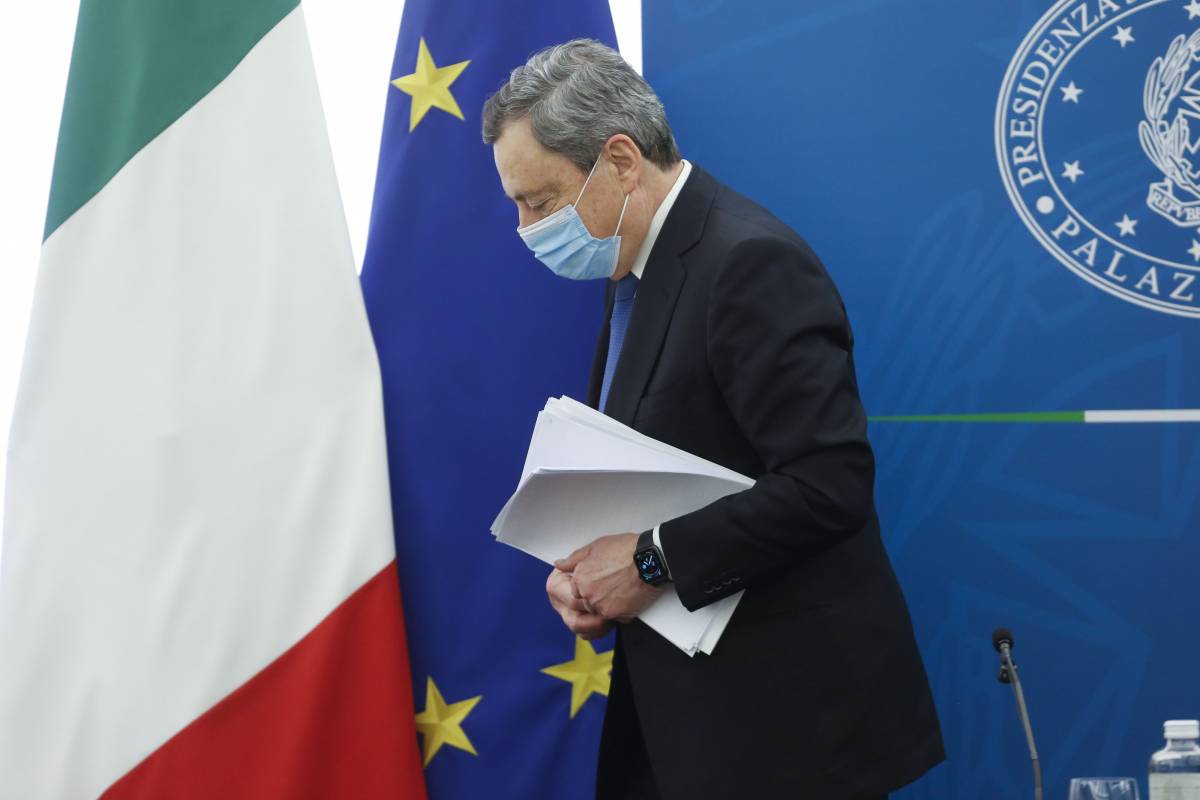 Draghi libertà l'Italia: si riparte il 26 aprile con attività all'aperto "Soluzione condivisa il rischio è ragionato"