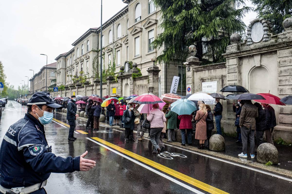 Lombardia, scatto vaccinazioni. Ora ha superato anche il Lazio