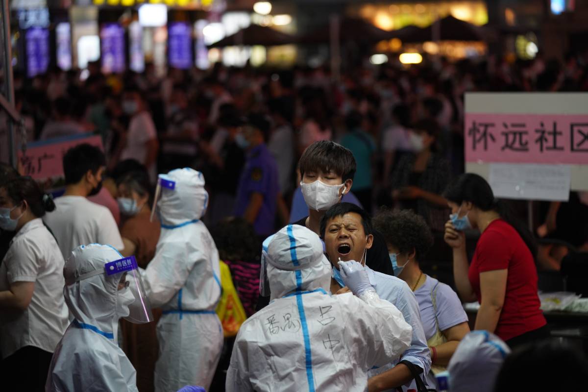 La Cina torna a fare paura: Guangzhou blindata per virus