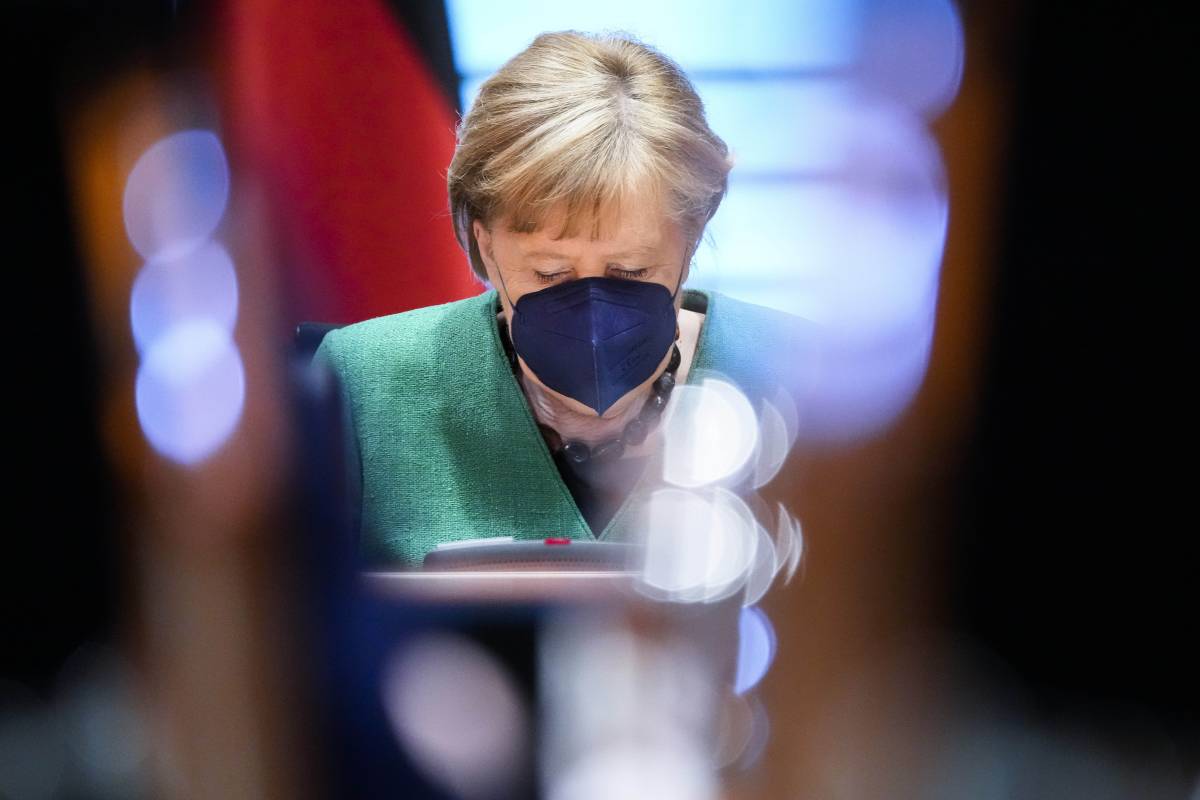 L'ultima missione di Merkel rafforza l'asse con gli Usa. Biden: "Un'alleanza di ferro"