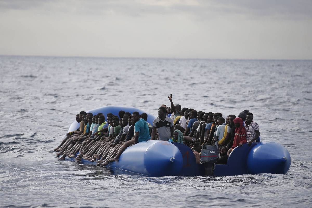 https://img.ilgcdn.com/sites/default/files/styles/xl/public/foto/2021/06/03/1622740352-migranti-presse.jpeg?_=1622740352