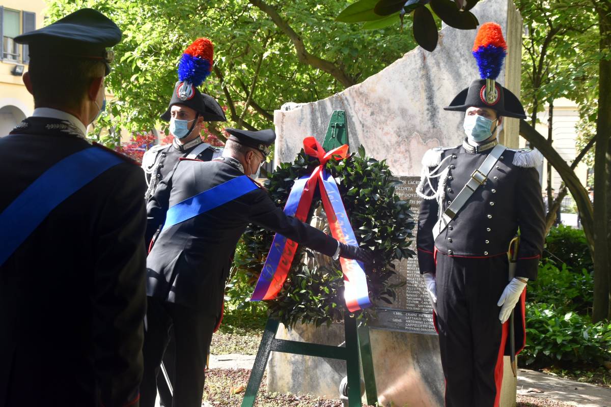 Cinque carabinieri caduti: eroi dell'Arma sul fronte Covid