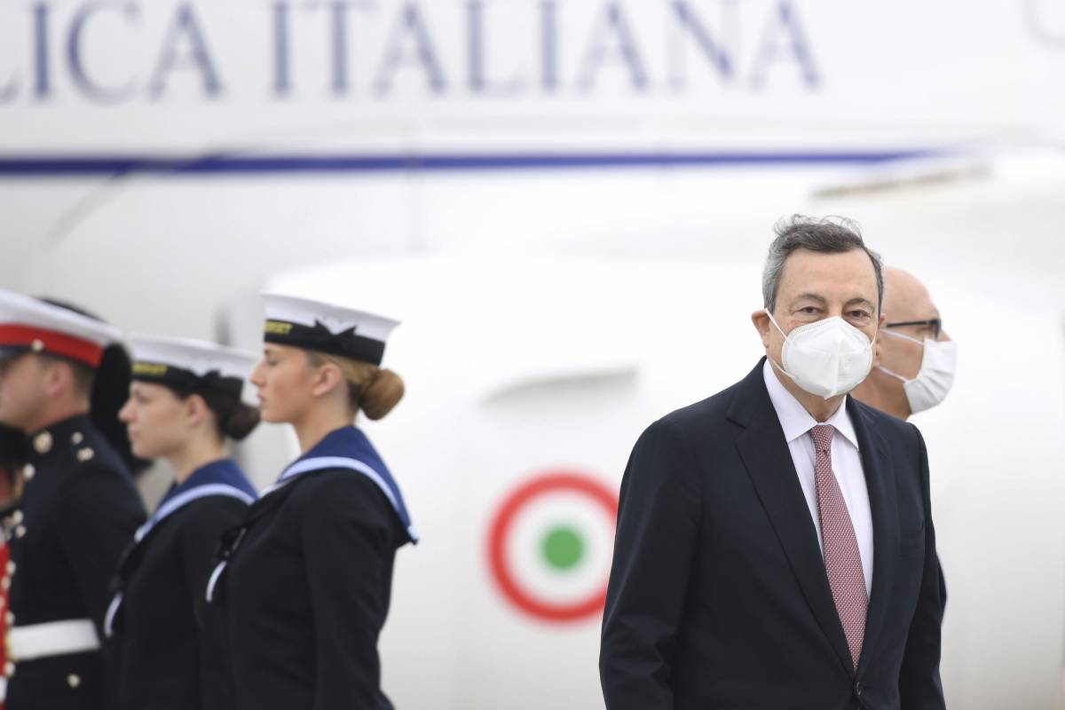 Draghi fa asse con Biden su Libia e stop ai dazi. E punta a guidare la Nato.