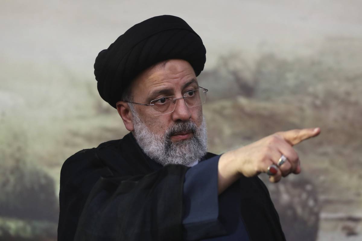 L'Iran disilluso vuole disertare i seggi .Vittoria scontata per il "falco" Raisi