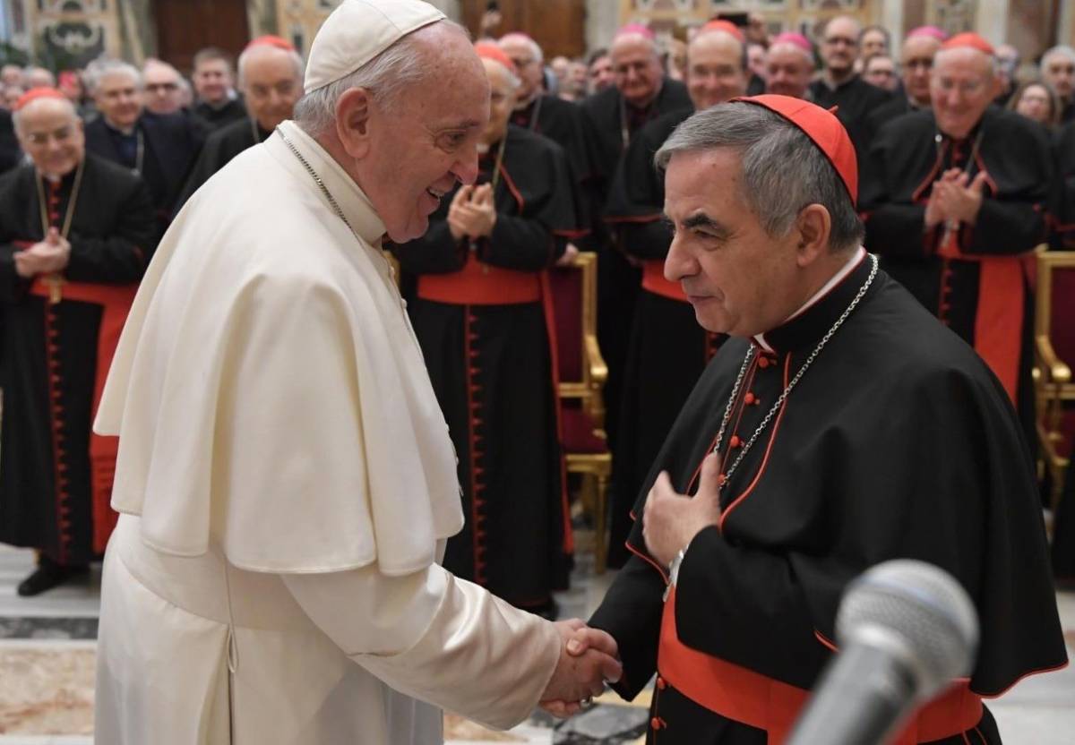 Per Becciu e Marogna il Vaticano si prepara al "processo del secolo"