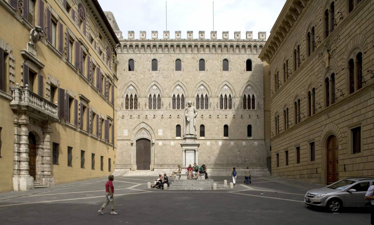 Mps, politica contraria alla soluzione Unicredit