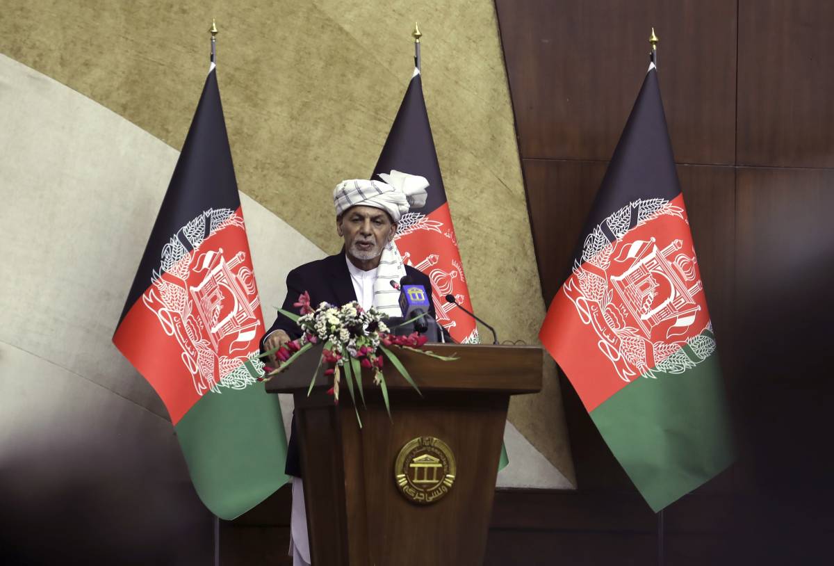 I talebani assediano Kabul. Ghani: spartiamo il potere