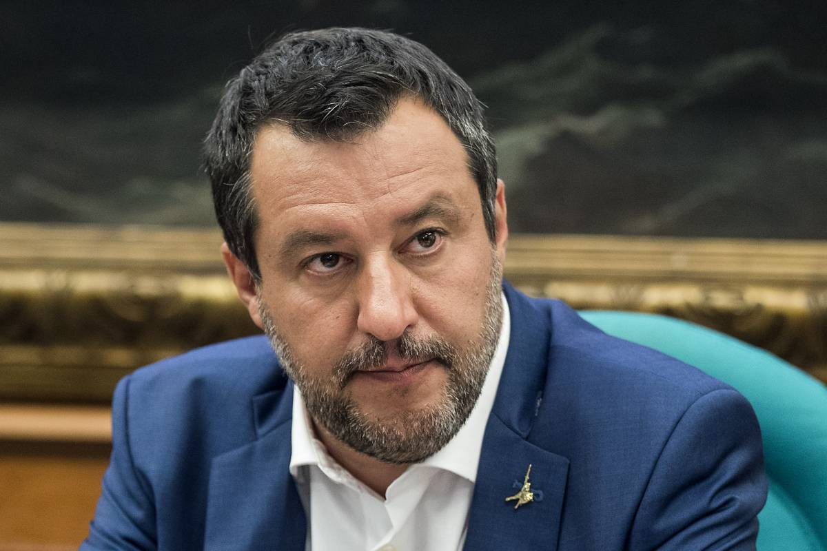 Salvini fa muro contro l'obbligo vaccinale