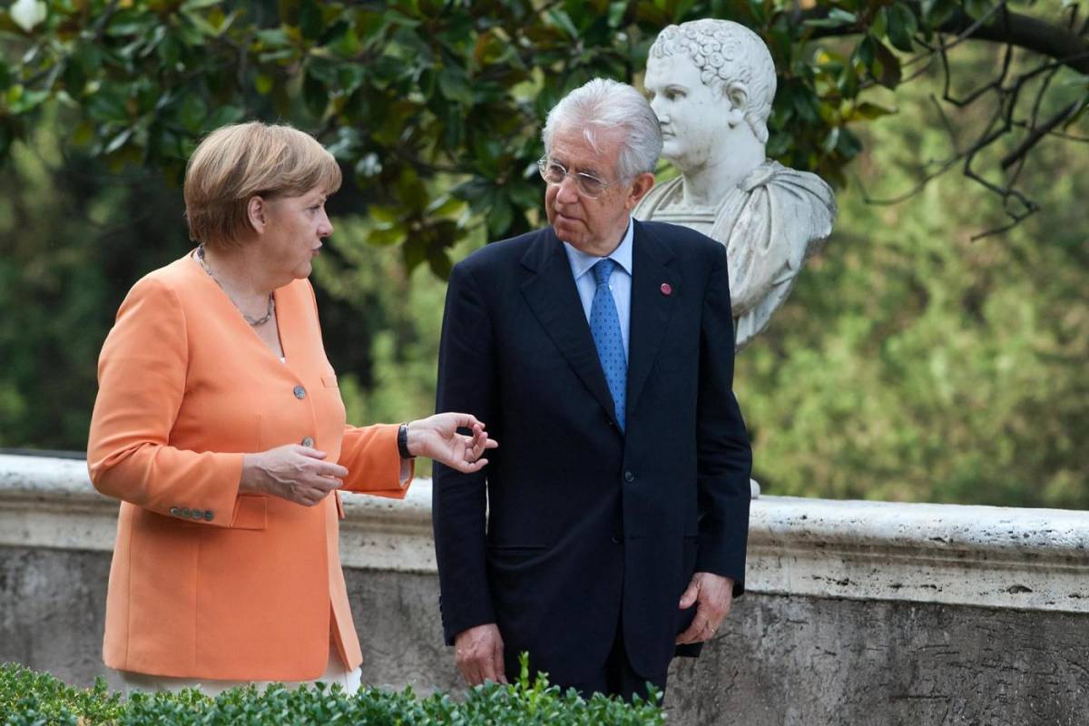 La confessione di Monti: "Quella serata in terrazza con la Merkel..."