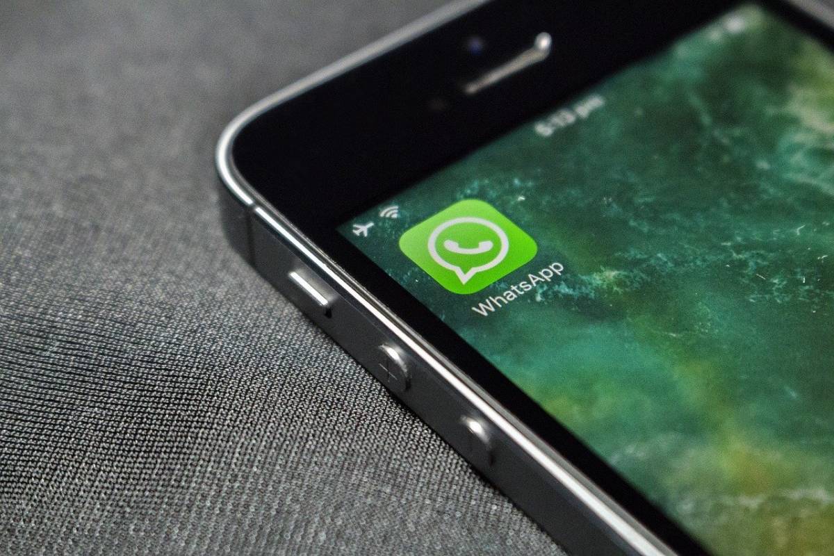 WhatsApp rivoluziona i vocali: ecco come si ascolteranno
