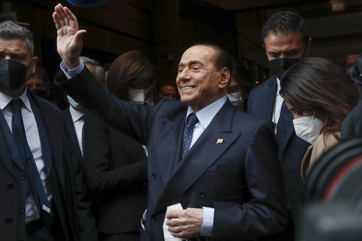 Silvio Berlusconi assolto a Siena per il processo Ruby-ter