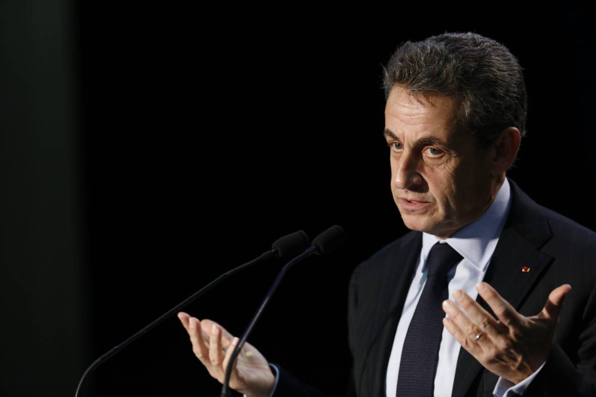 Altra condanna per Sarkozy: un anno di sorveglianza elettronica