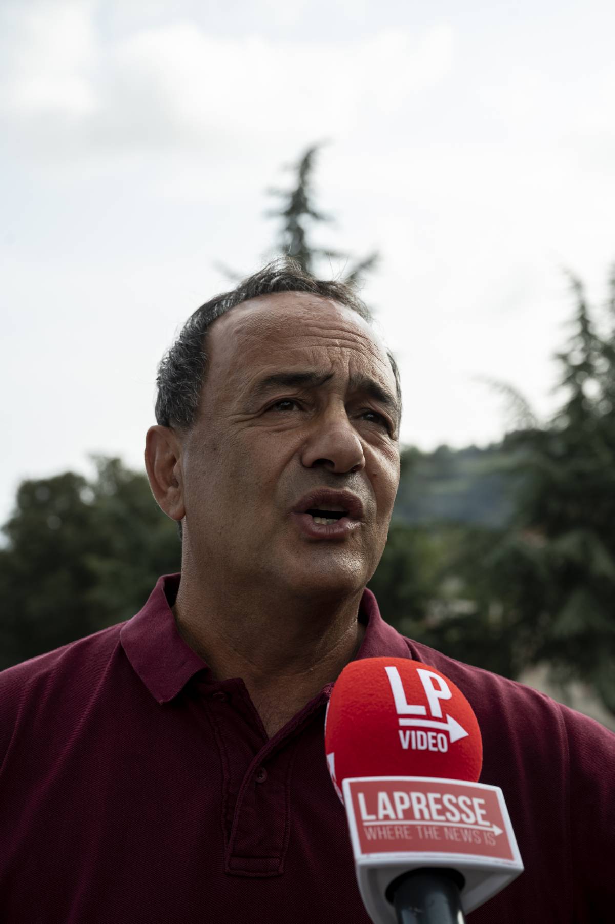 L'ex sindaco Mimmo Lucano