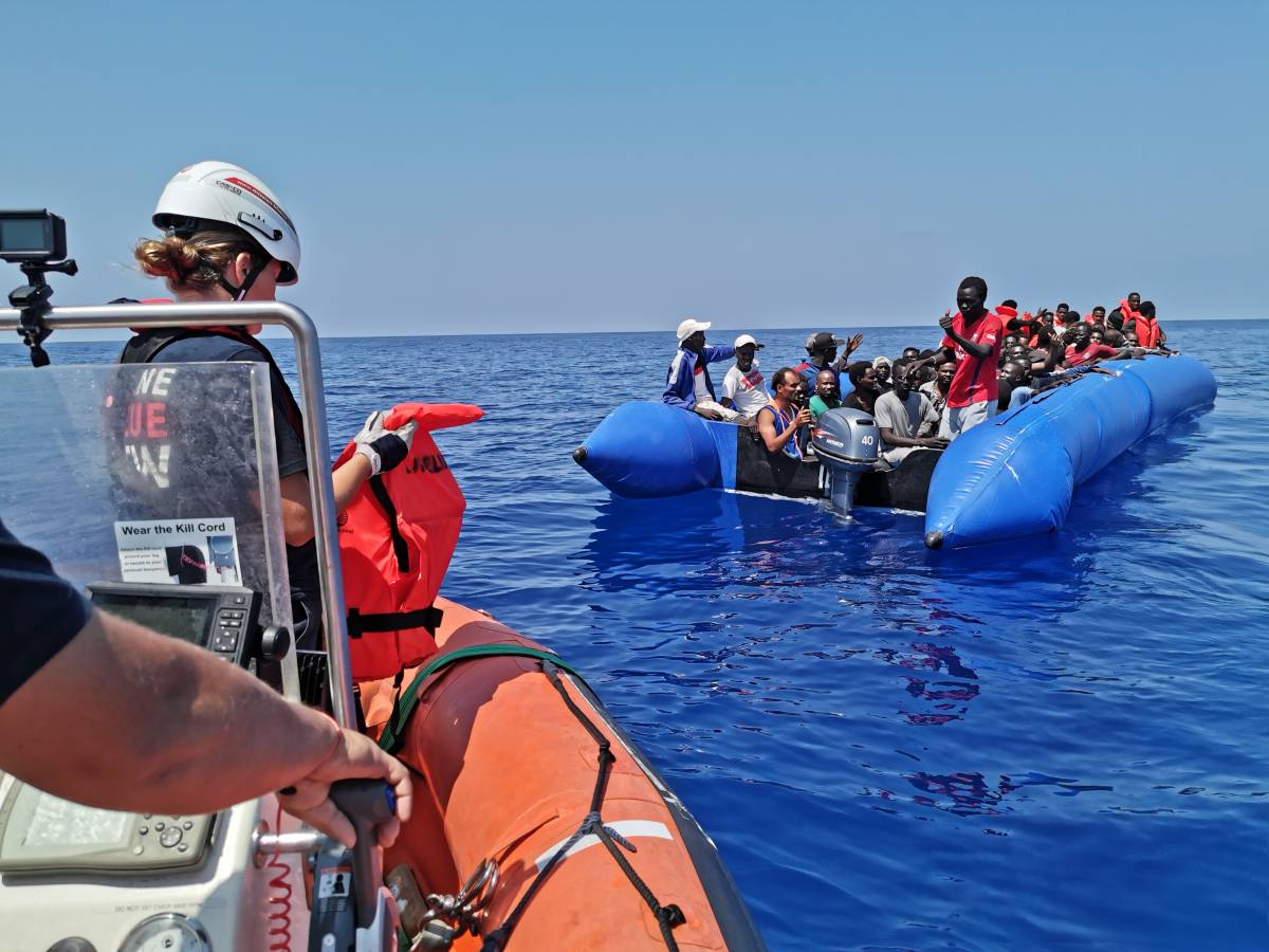 Altri 406 migranti in Italia: la Sea Watch a Pozzallo