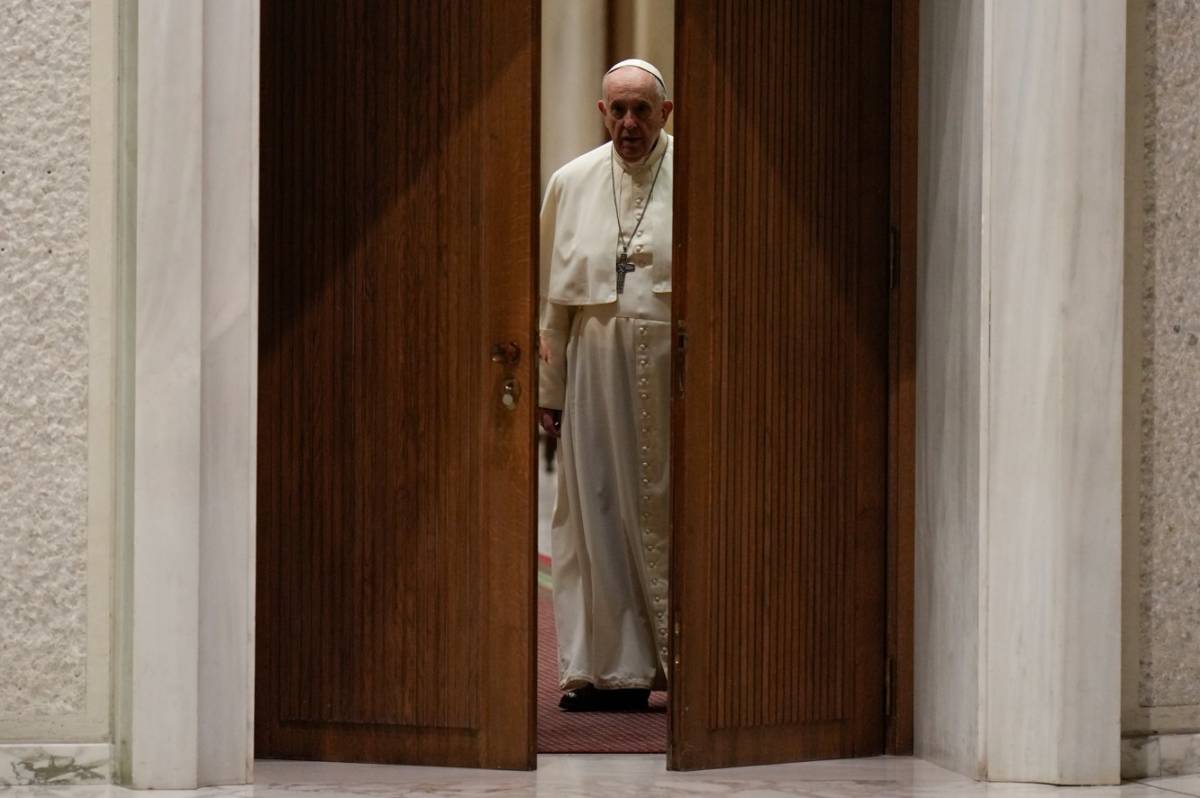 Il Papa sulla pedofilia nella Chiesa: "Mia vergogna per incapacità"