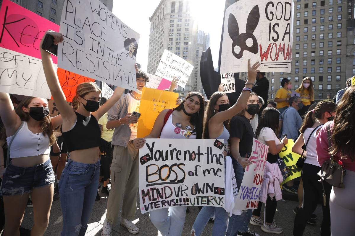 Usa, l'onda delle donne per difendere l'aborto: "No alla legge del Texas"