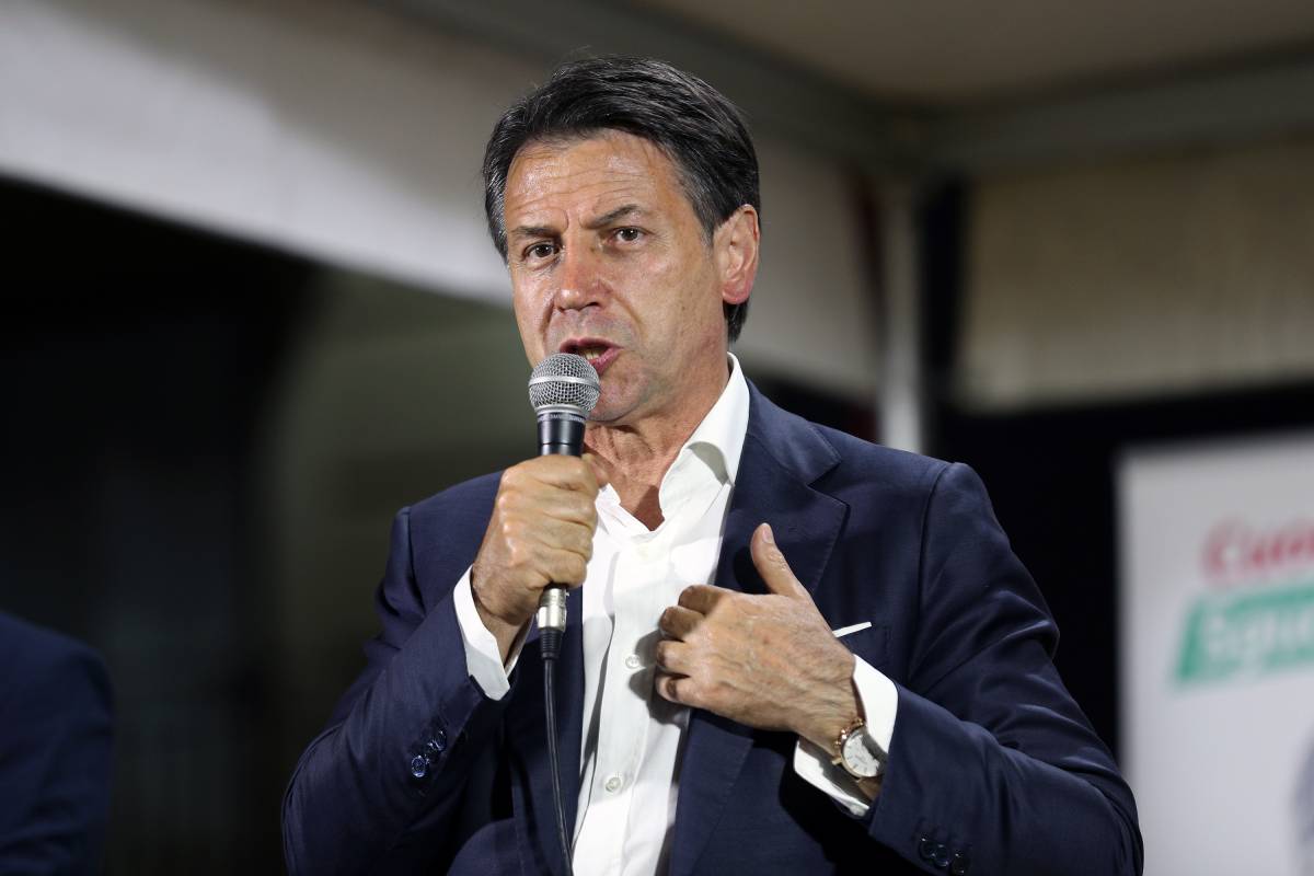 "La leadership di Conte non esiste, non sa nemmeno cambiare capogruppo"