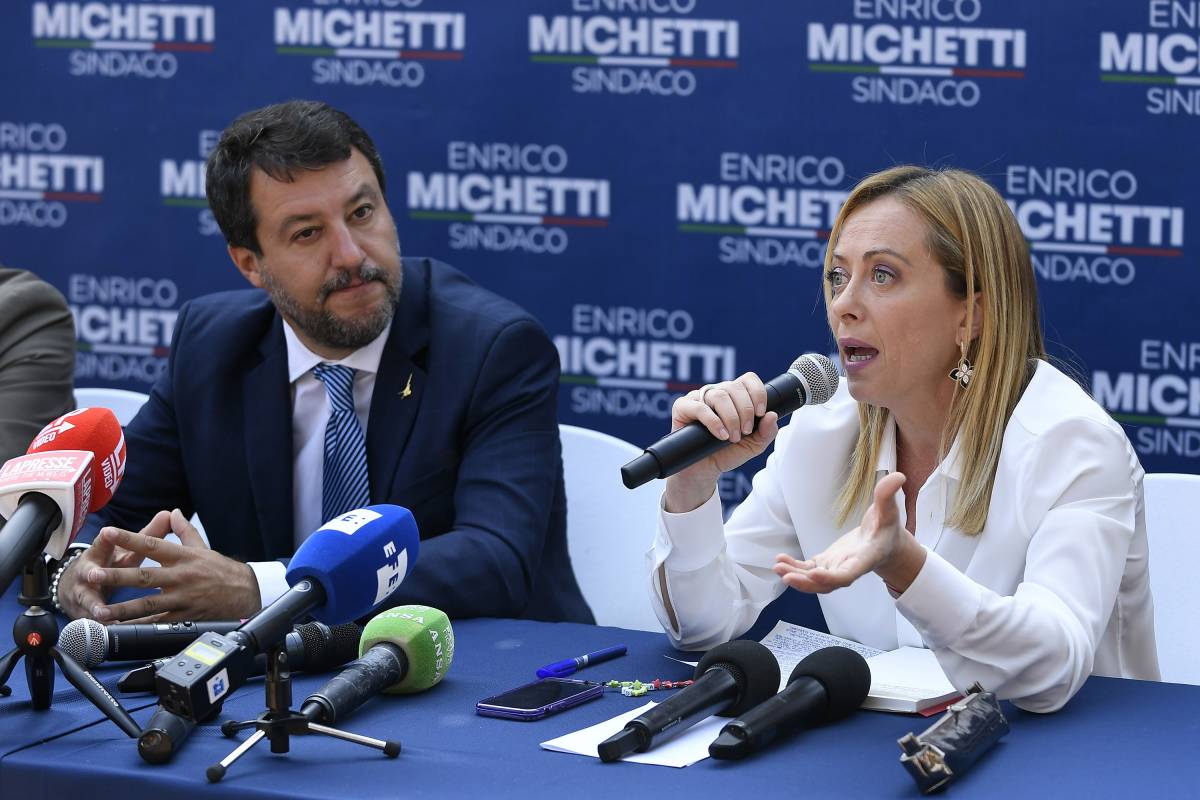 L'audio (rubato) di Salvini sulla Meloni: "Rottura di c..."