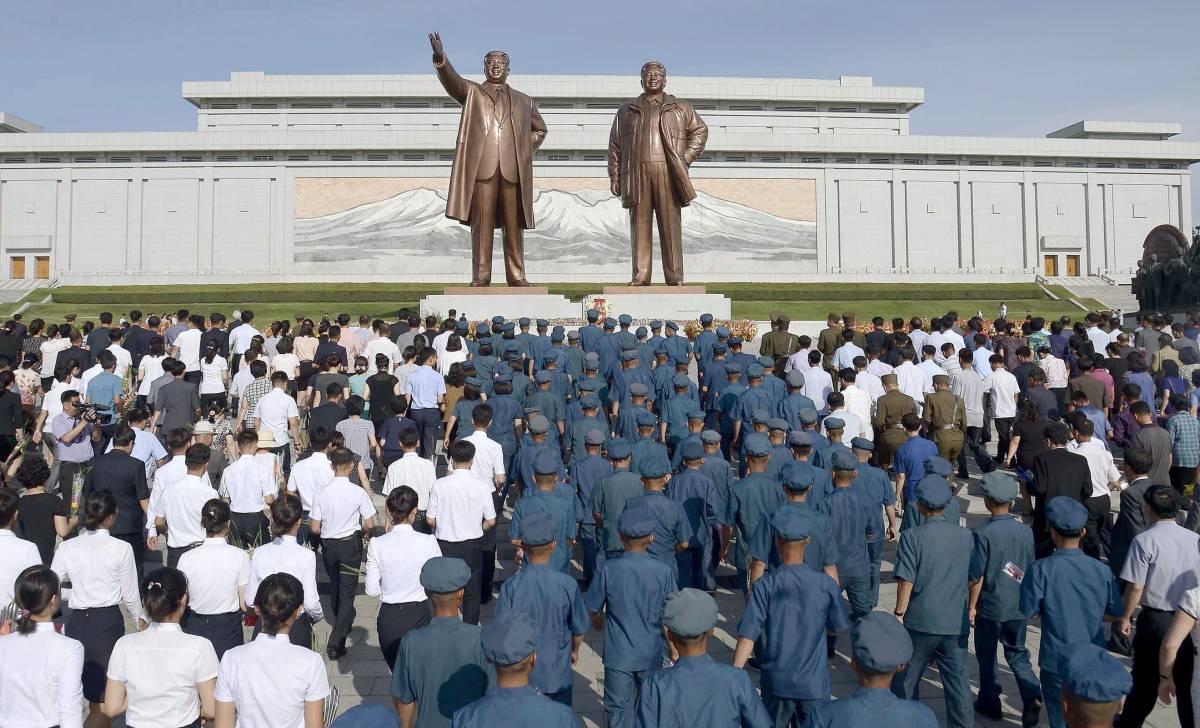 Barriere e soldati pronti a sparare: "La Corea del Nord è sempre più isolata"