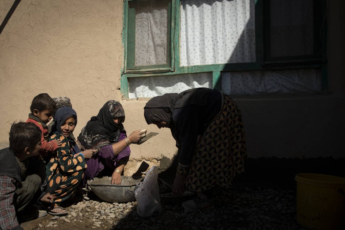 Uccisa in Afghanistan l'attivista Frozan Safi: trovata morta assieme ad altre tre donne