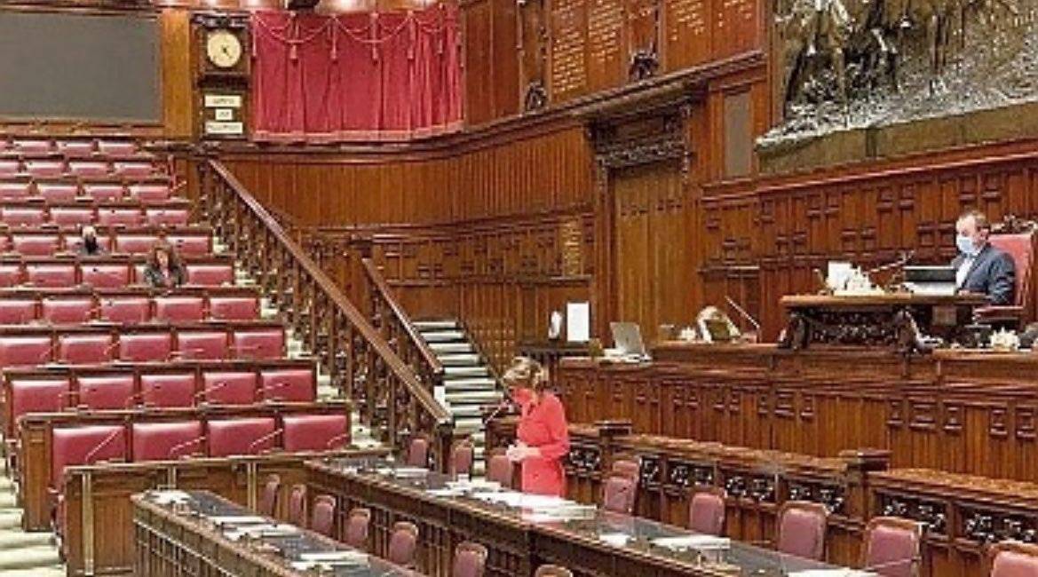 L'aula deserta sulle violenze alle donne, autogol di Palazzo