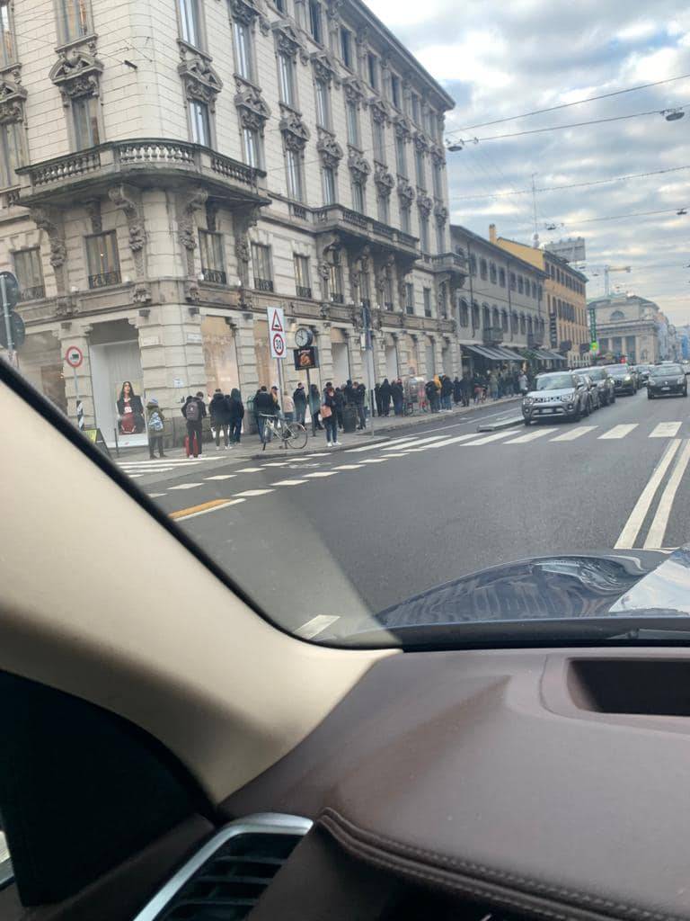 "Santo Stefano, ore 10:00...". Zangrillo e la foto-sfogo in auto