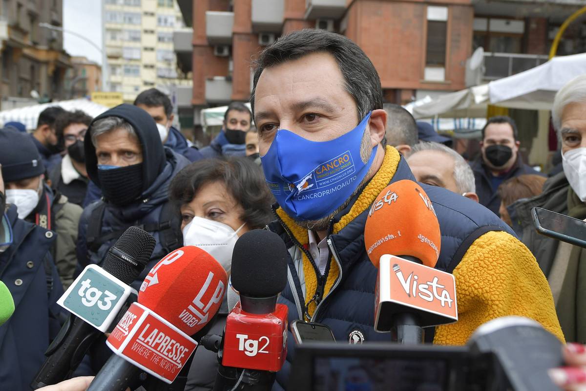 Salvini: "Avanti con o senza Draghi"