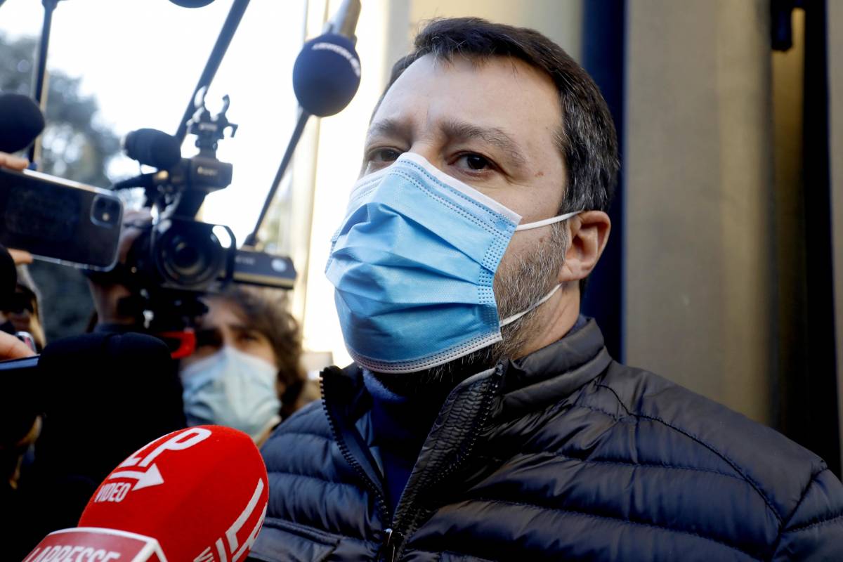 Dopo la Meloni anche Salvini: "Mia figlia non è vaccinata"