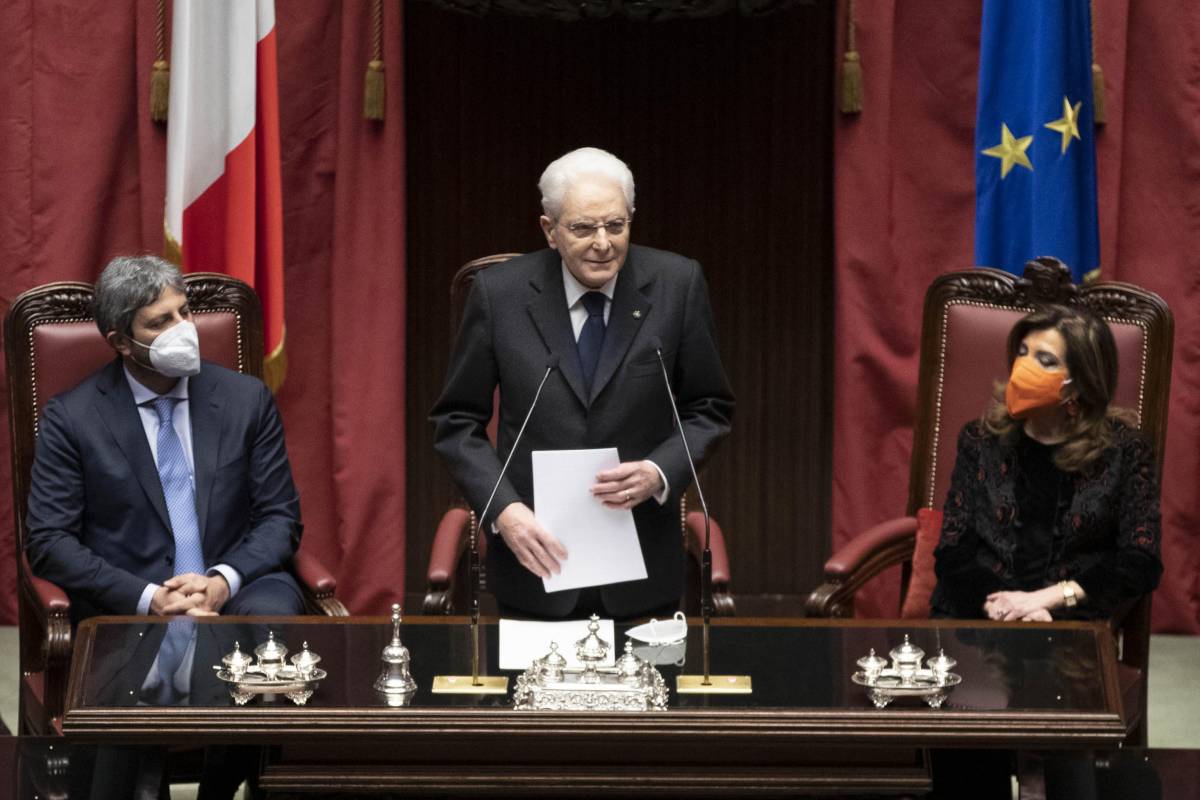 Mattarella ha giurato: "Serve una riforma profonda della giustizia"