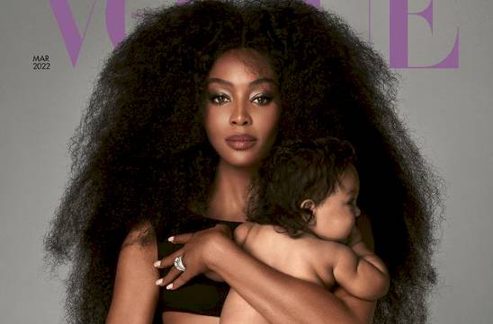 Naomi mamma da copertina con la figlia avuta a 51 anni