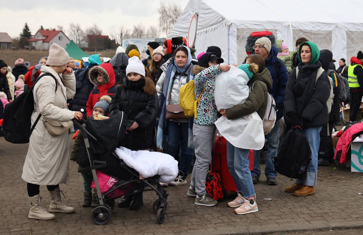 Sì a medici e infermieri ucraini profughi. Potranno lavorare negli ospedali