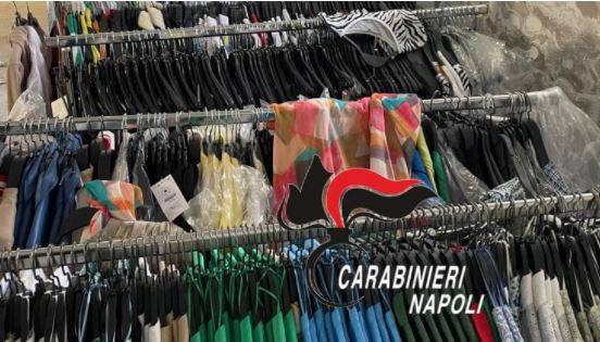 Outlet illegale, carabinieri sequestrano migliaia di abiti ricettati e contraffatti