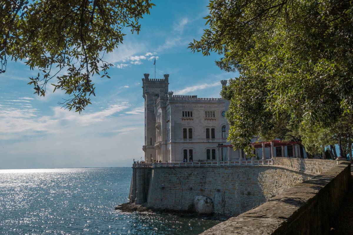 Trieste: storia e leggende del Castello di Miramare