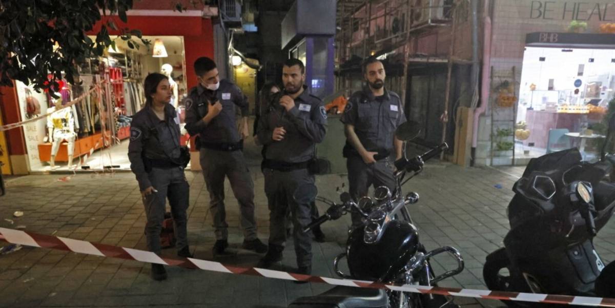 Attentato a Tel Aviv: sparatoria in centro città, almeno due morti