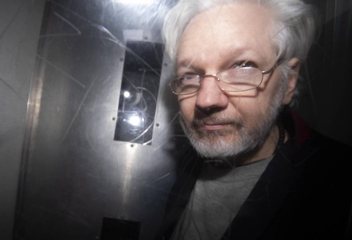 Assange, la giustizia britannica dice sì all'estradizione. L'ultima parola al ministro