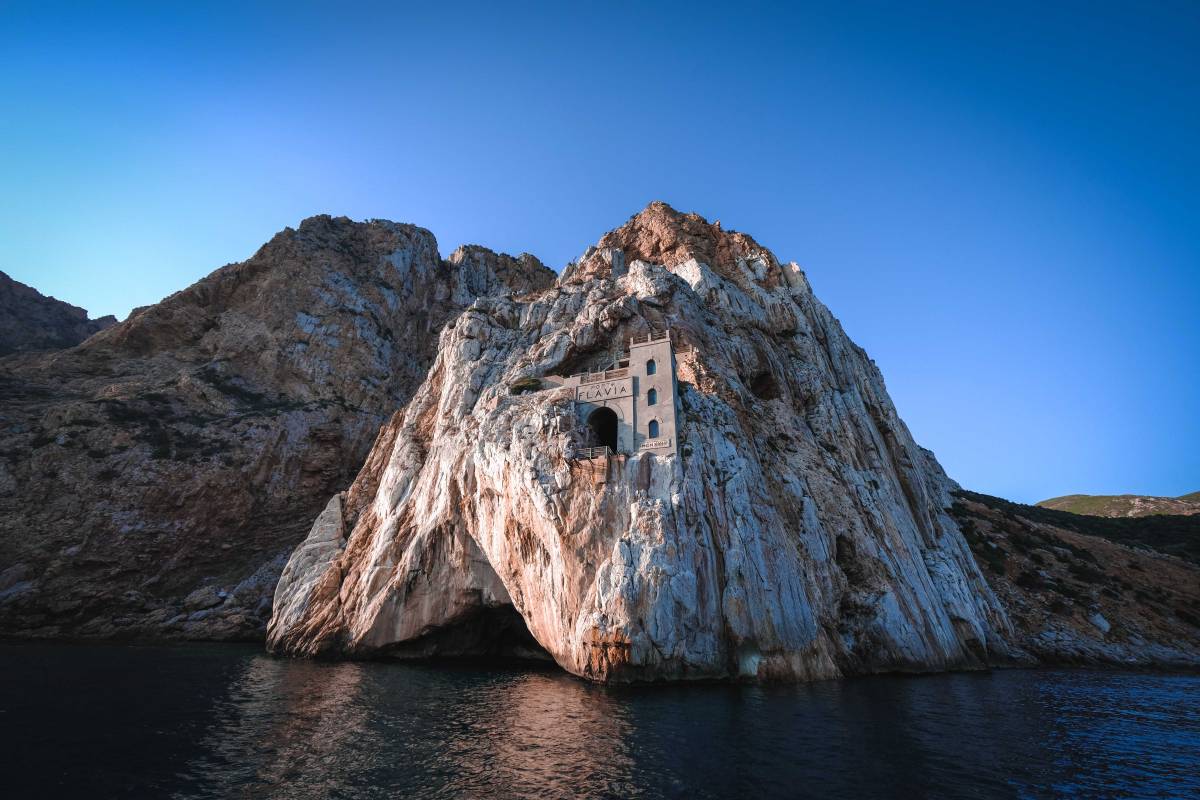 Porto Flavia, l'affascinante miniera sospesa sul mare di Sardegna